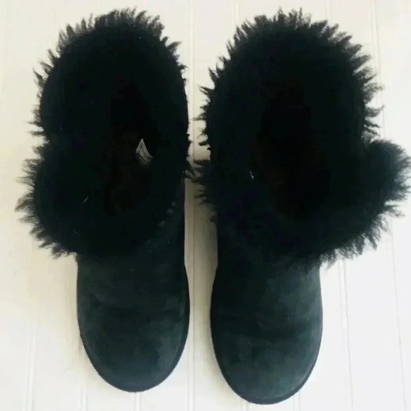 Ugg Bailey Button Boots - Picture 8 of 8